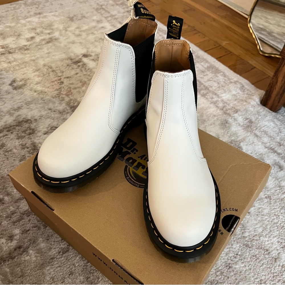 NWT - White 2976 YS Dr. Martens